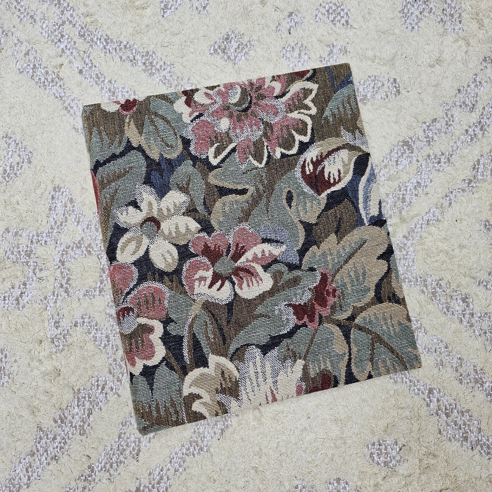 VTG Helene Batoff Interiors Tapestry Binder